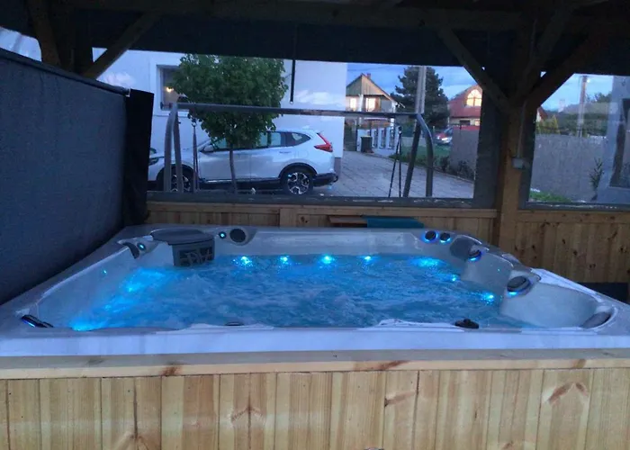 In - Balaton 18867 * Gyenesdiás