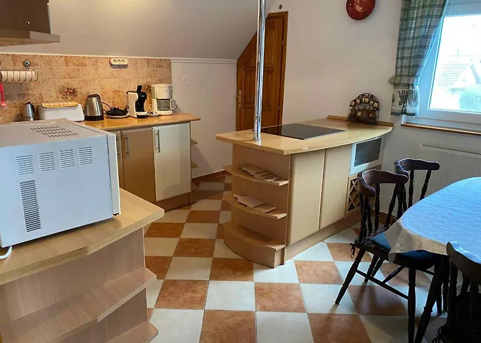 In - Balaton 18867 בית נופש *