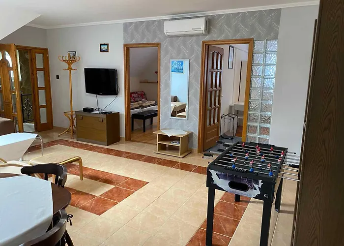 In - Balaton 18867 * גיינסדיאס